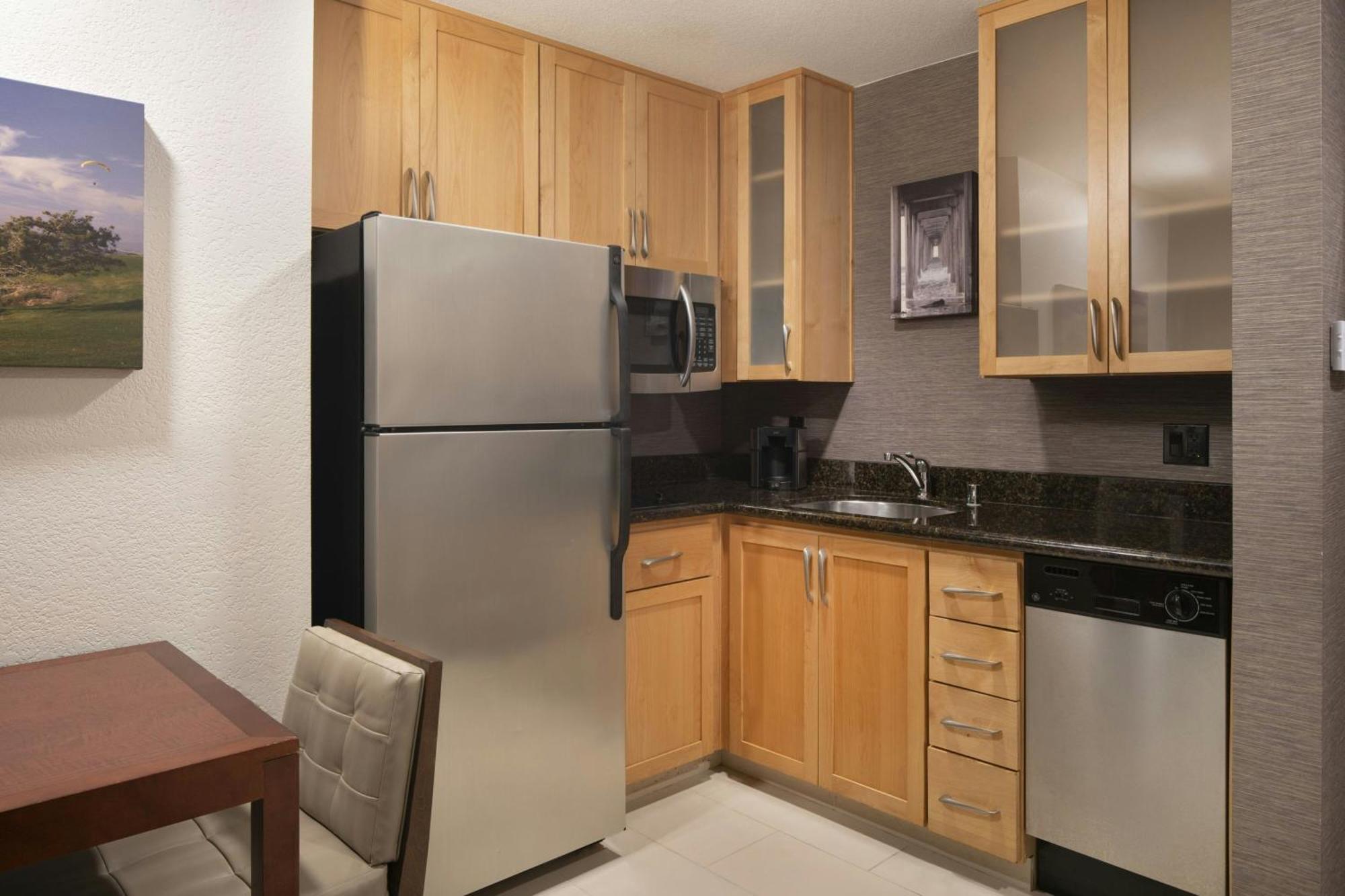 Residence Inn San Diego Del Mar Екстериор снимка